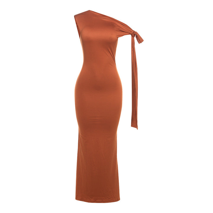 Damer Eleganta figurformande One-Shoulder-Maxiklänning med slinga Mirla-Eva Jonsson