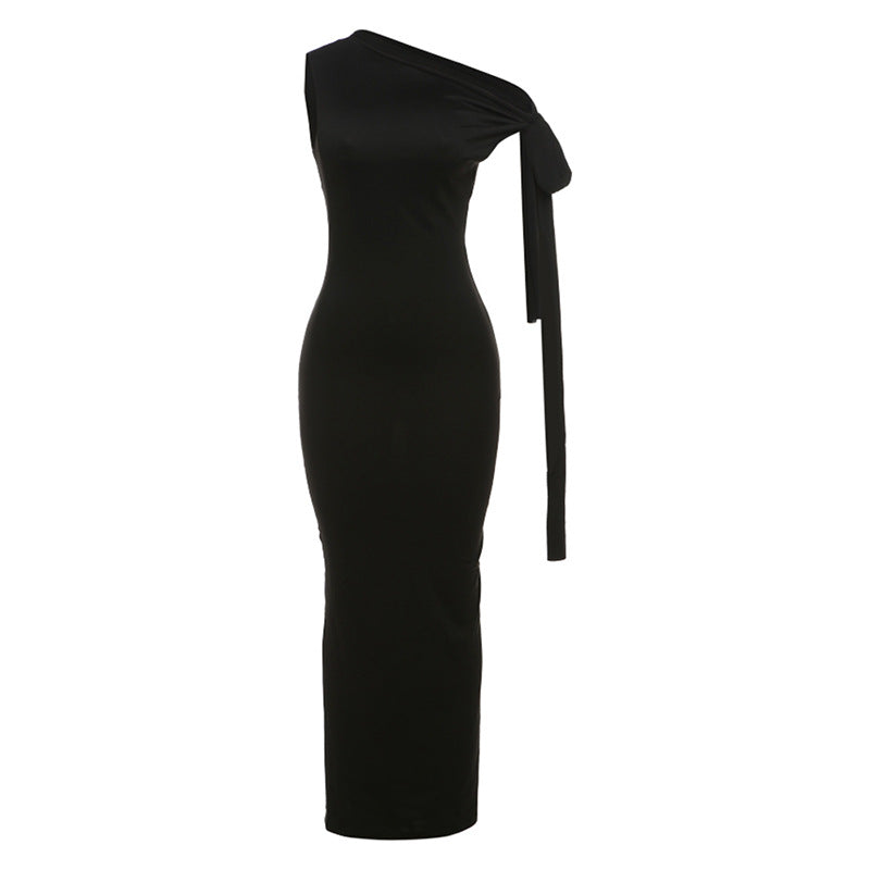 Damer Eleganta figurformande One-Shoulder-Maxiklänning med slinga Mirla-Eva Jonsson