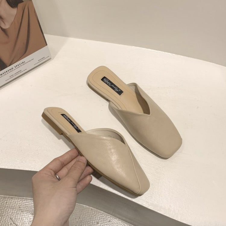 Damer Eleganta och Moderna Mules med Utstickande Över-Kors Design Mirla-Eva Jonsson