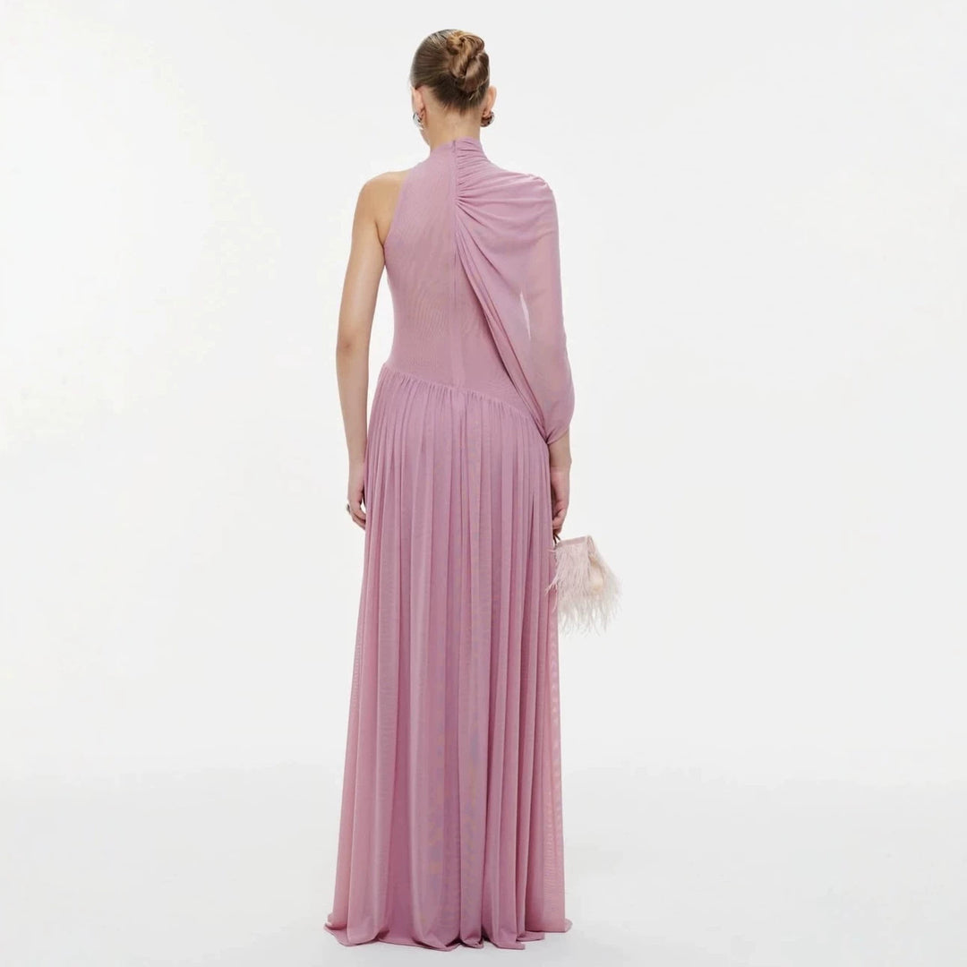 Damer Eleganta omlottklänning med asymmetrisk design och flödande drapering Mirla-Eva Jonsson