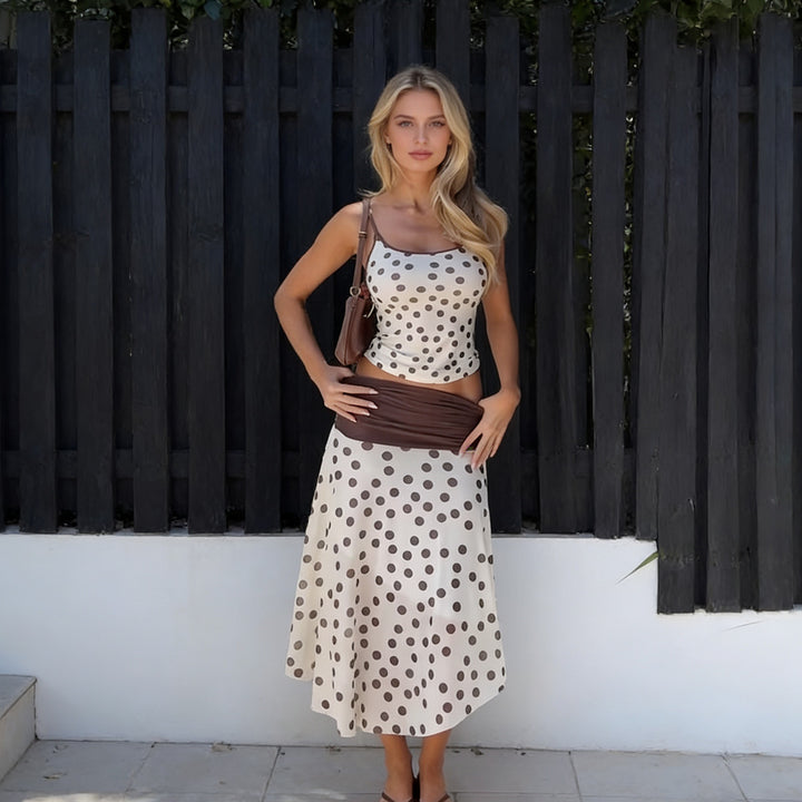 Damer Eleganta polka prickar maxiklänning med figurnära överdel och svängande kjol Mirla-Eva Jonsson