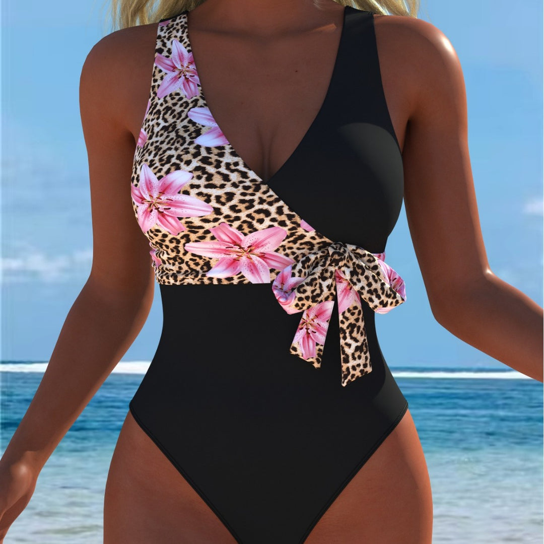 Damer Enbitar Baddräkt med blommig omslagsdesign och trendigt leopardmönster Mirla-Eva Jonsson
