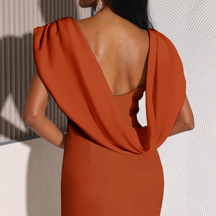 Damer Etuikläning med elegant drapering Mirla-Eva Jonsson