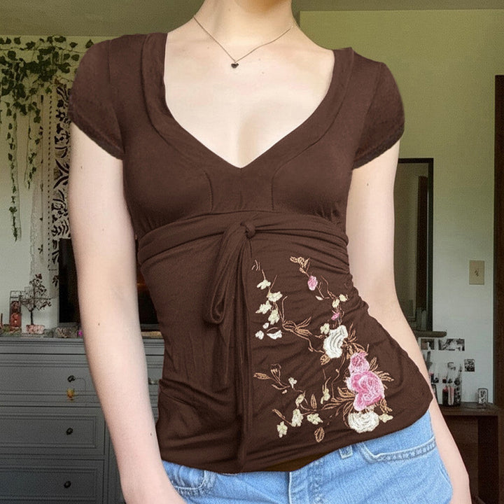 Damer Etuikleid mit Blumenstickdesign und Wickeleffekt Mirla-Eva Jonsson