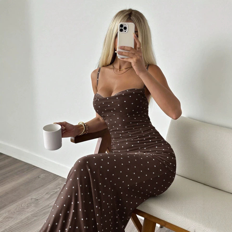 Damer Figurbetonad Maxiklänning med Prickar och Axellöst Design Mirla-Eva Jonsson
