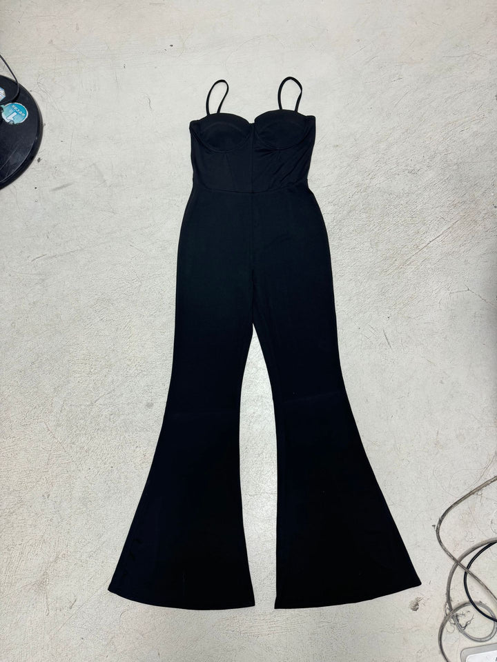 Damer Figurformande Jumpsuit med raffinerade axelband och vida ben Mirla-Eva Jonsson