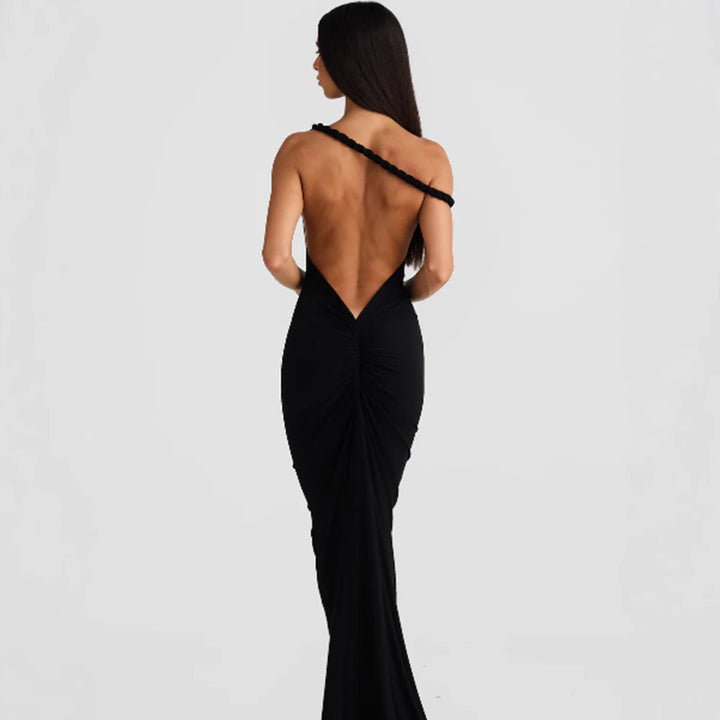 Damer Figurformande Maxiklänning med off-shoulder design och raffinerade axelbandsdetaljer Eva Jonsson-Eva Jonsson