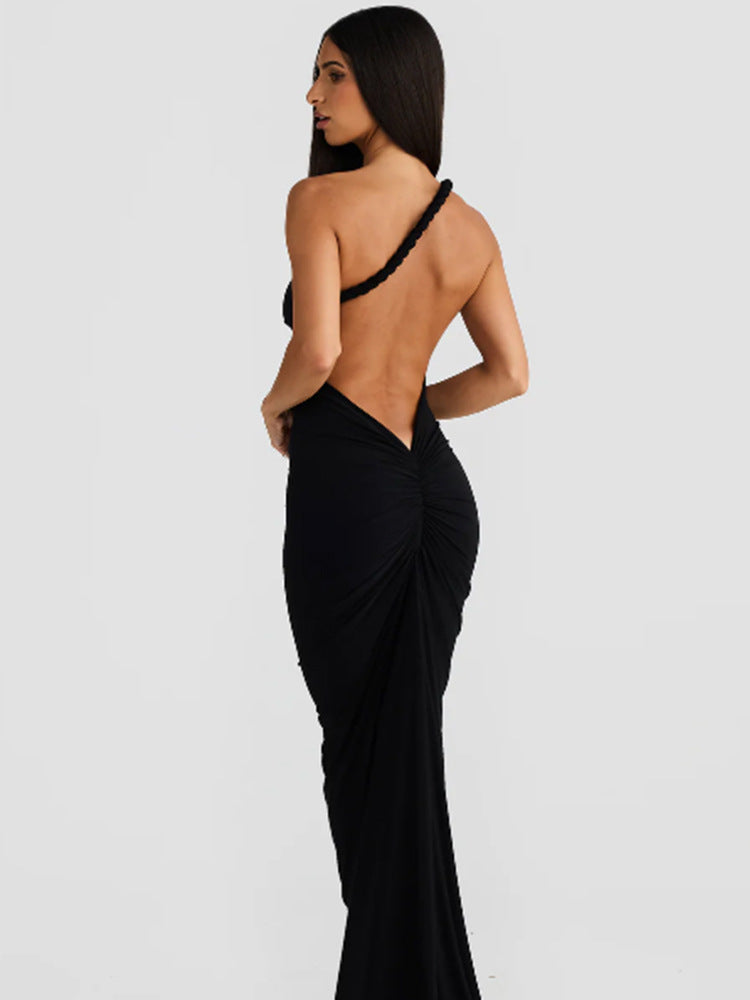 Damer Figurformande Maxiklänning med off-shoulder design och raffinerade axelbandsdetaljer Eva Jonsson-Eva Jonsson