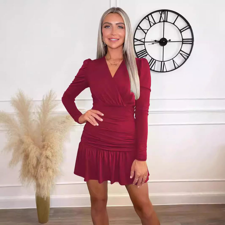 Damer Figurformande Vippklänning med långa ärmar och volangkant Mirla-Eva Jonsson