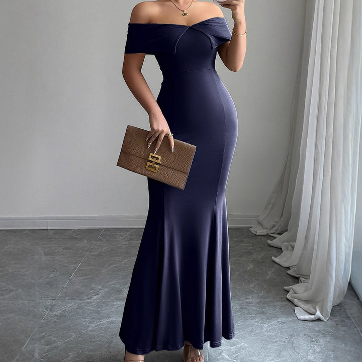 Damer Figursydd Off-Shoulder Maxikjol Mirla-Eva Jonsson