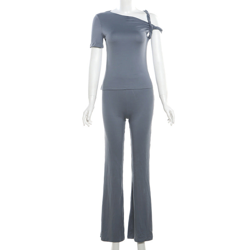 Damer Figurtight Jumpsuit med asymmetrisk skärning och elegant axelbetoning Mirla-Eva Jonsson