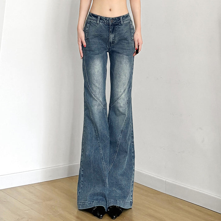 Damer Flared Jeans i individuell vintage-look med skandinaviskt flair Mirla-Eva Jonsson