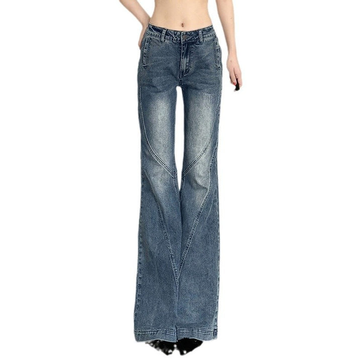 Damer Flared Jeans i individuell vintage-look med skandinaviskt flair Mirla-Eva Jonsson