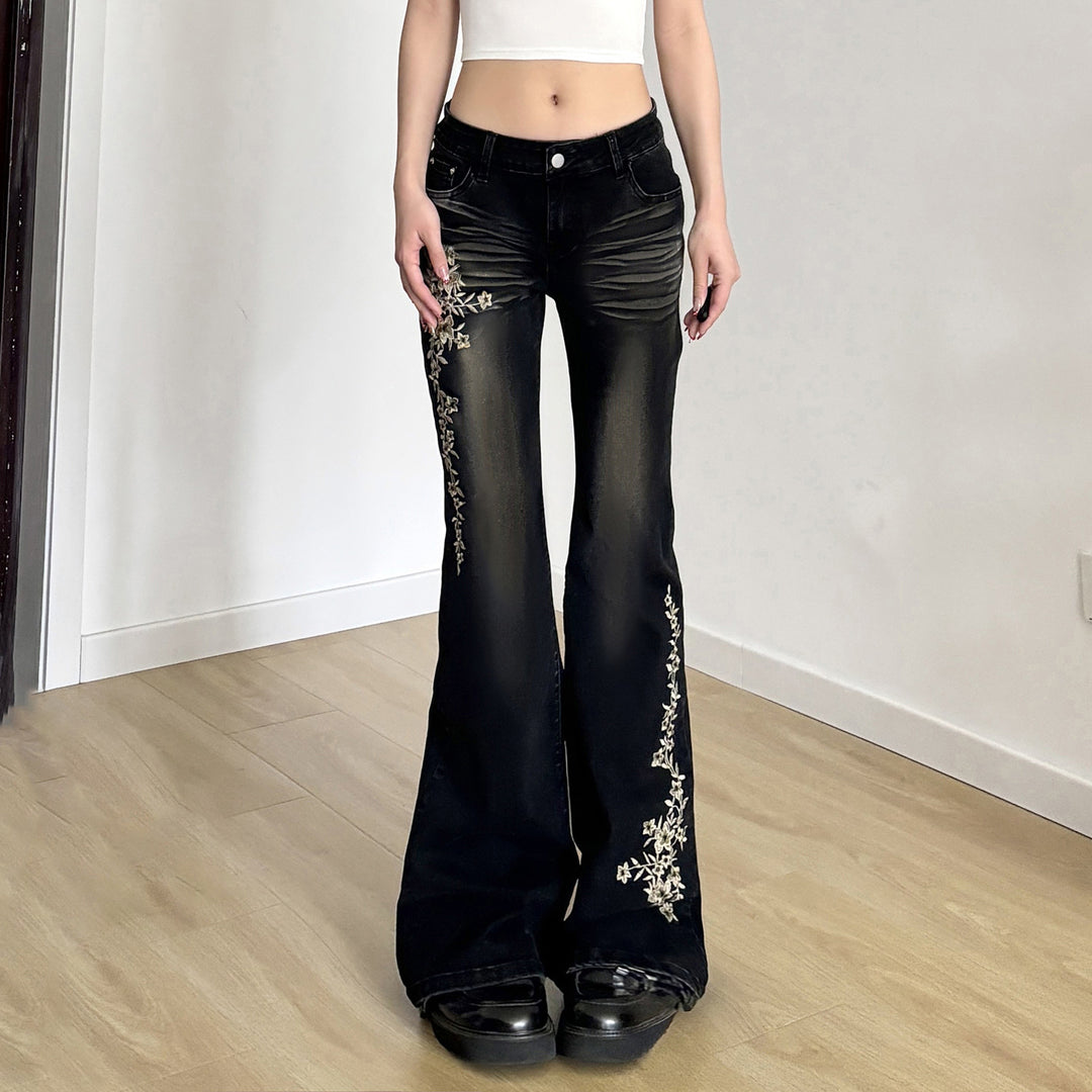 Damer Flared Jeans med elegant blommönsterbroderi Mirla-Eva Jonsson