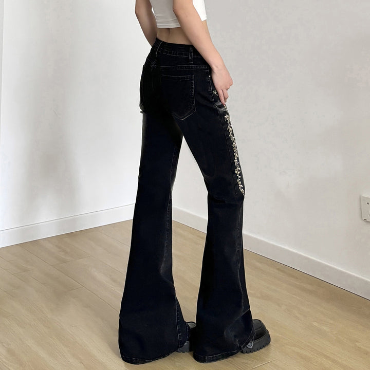 Damer Flared Jeans med elegant blommönsterbroderi Mirla-Eva Jonsson