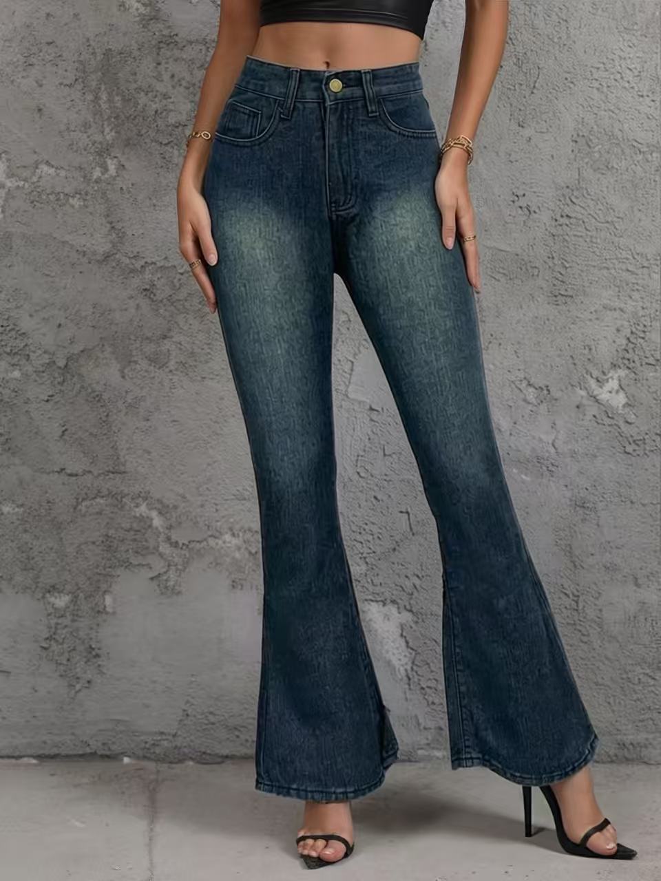Damer Flared Jeans med hög midja och unik strukturdesign Mirla-Eva Jonsson