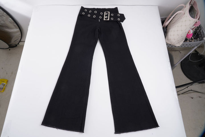 Damer Flared Jeans med justerbart bälte och modernt hål-design Mirla-Eva Jonsson