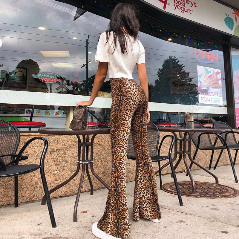 Damer Flared Leggings i animalisk tigerstickat tvättning Mirla-Eva Jonsson