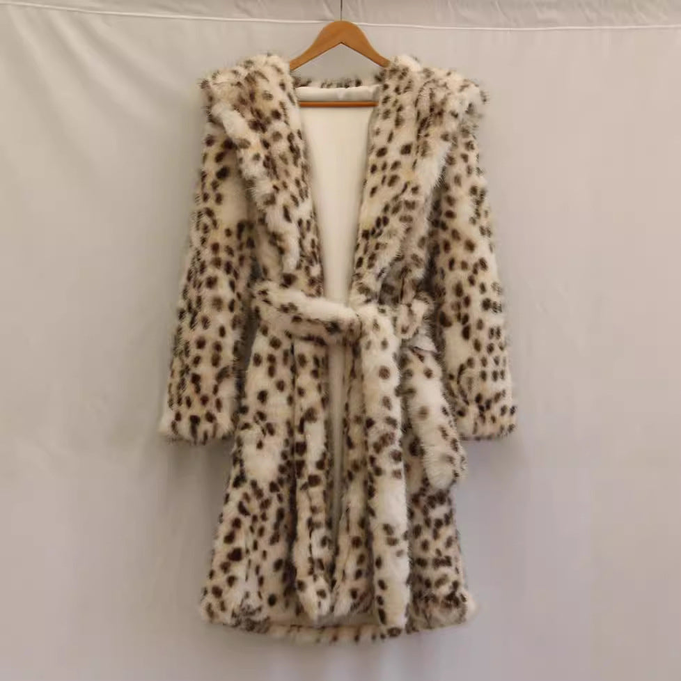 Damer Fleece Badrock med huva och leopardmönster Mirla-Eva Jonsson