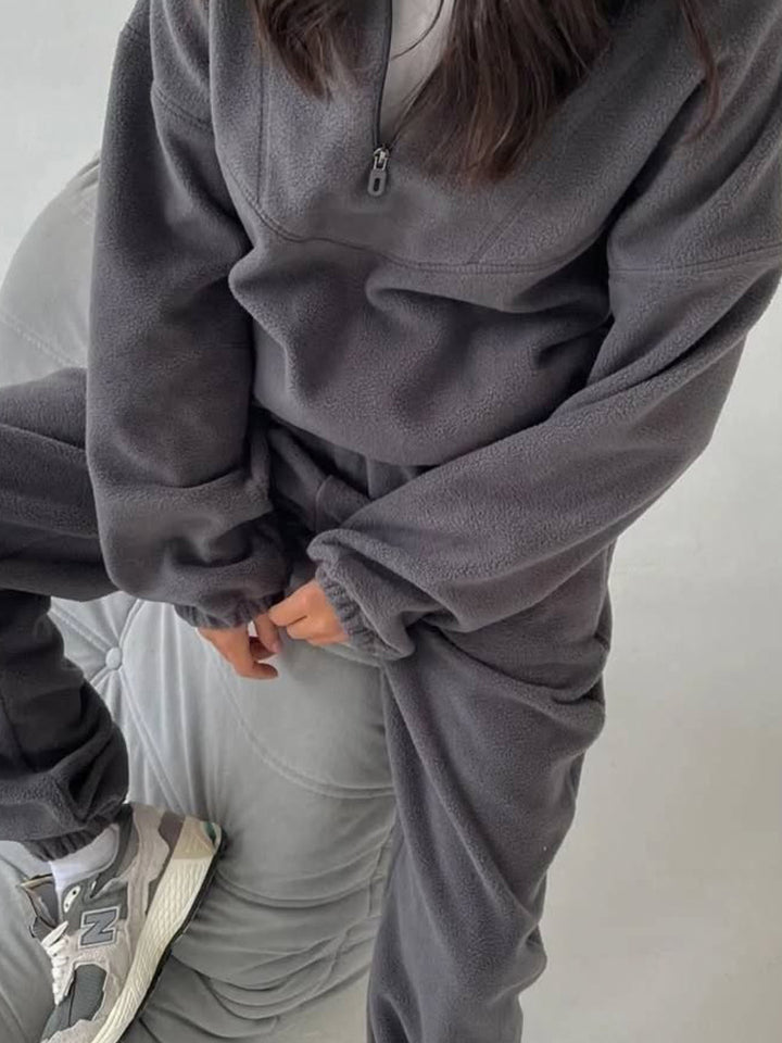 Damer Fleece Loungewear Set med Dragkedja och Elastiska Muddar Mirla-Eva Jonsson