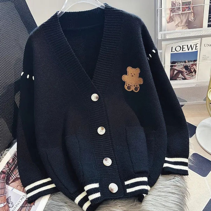Damer Fluffig Cardigan med Unikt Björnmotiv Mirla-Eva Jonsson