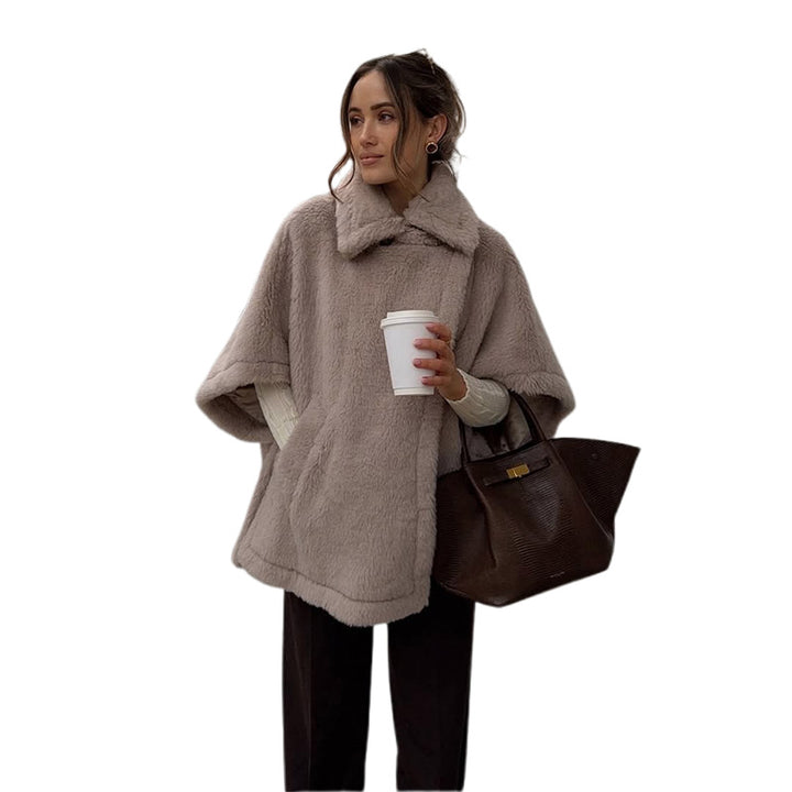 Damer Fluffig Poncho Mirla-Eva Jonsson