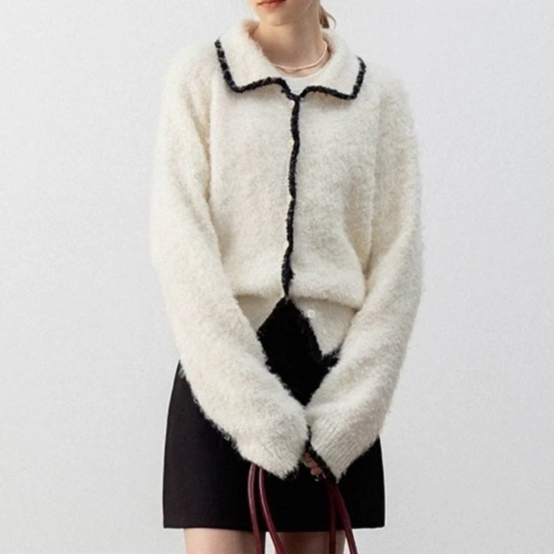 Damer Fluffig Stickad Cardigan med Kontrastdetaljer och Krage Mirla-Eva Jonsson