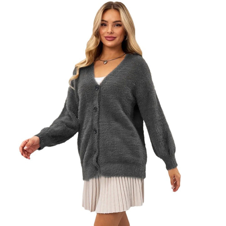 Damer Fluffy Cardigan med Djup V-Hals och Knappar Detaljer Mirla-Eva Jonsson