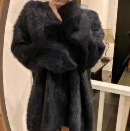 Damer Fluffy V-hals Tröja gjord av Mohair Mirla-Eva Jonsson