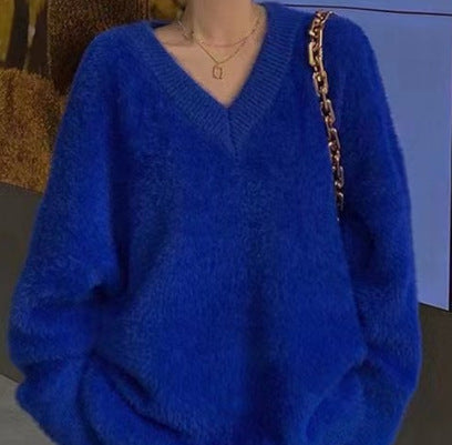 Damer Fluffy V-hals Tröja gjord av Mohair Mirla-Eva Jonsson