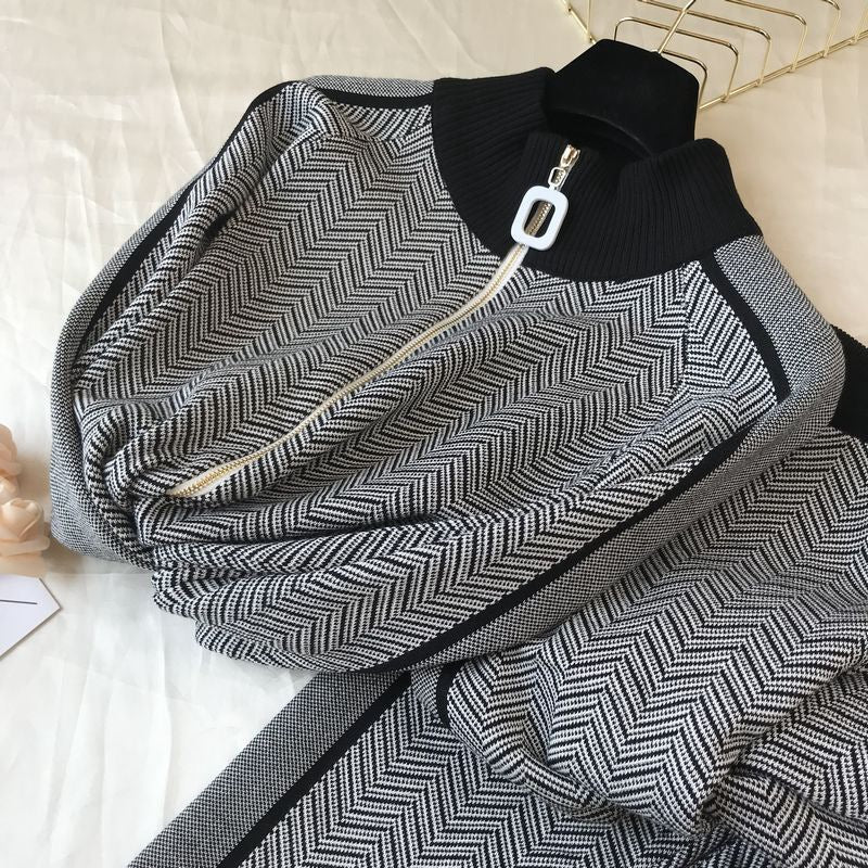 Damer Fritids Strickjacka och Joggingbyxor Set Mirla-Eva Jonsson