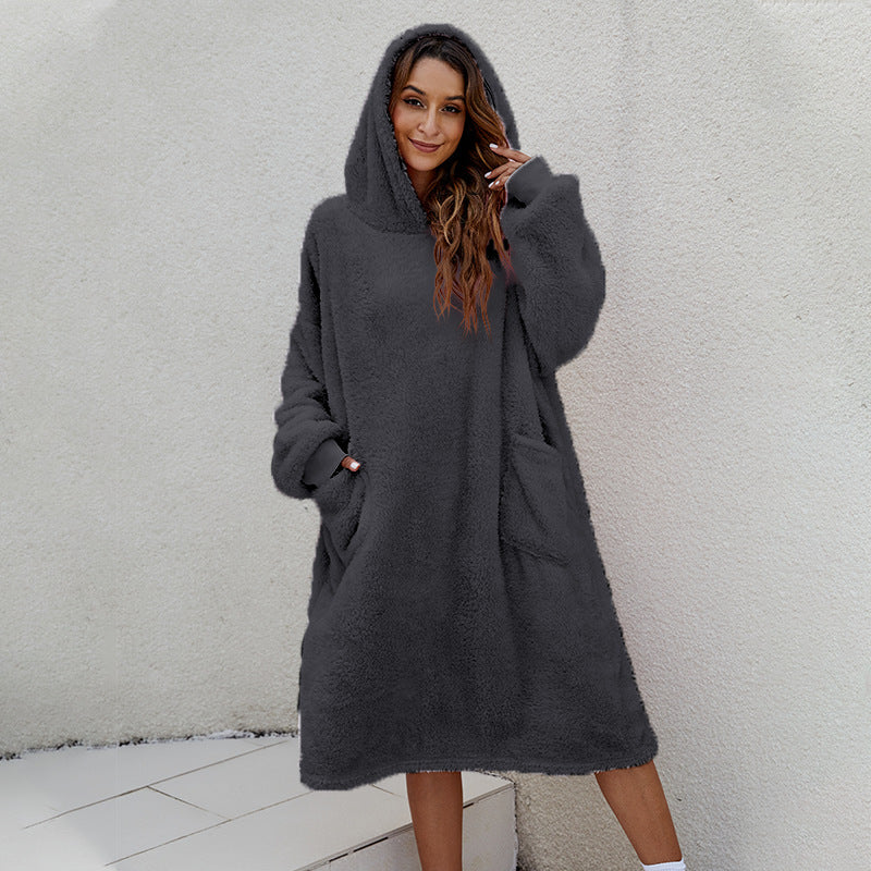 Damer Fuzzy Hoodie-Kappa med stora fickor och huva Mirla-Eva Jonsson