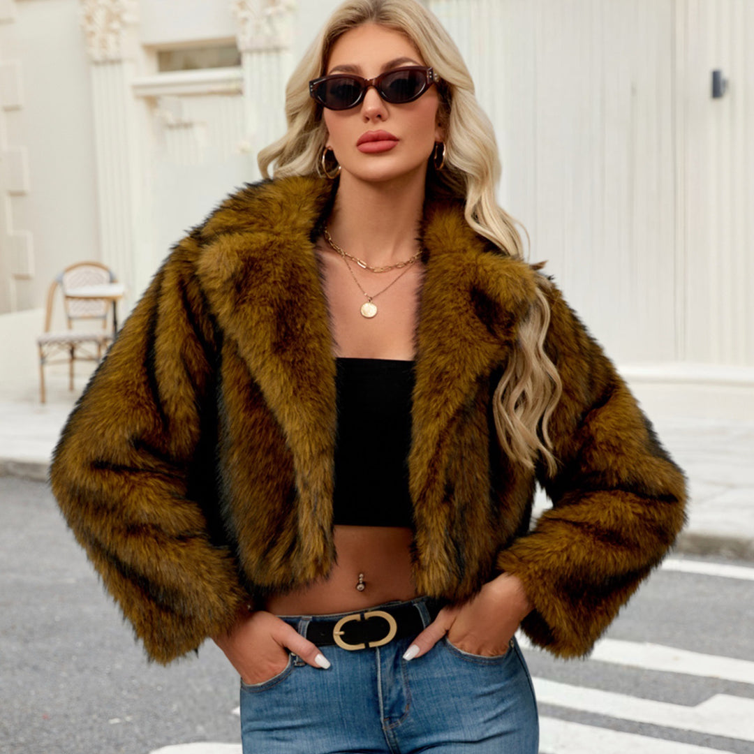 Damer Fuzzy Konstpälsjacka med elegant revär Mirla-Eva Jonsson