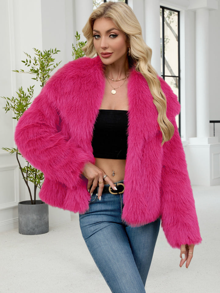 Damer Fuzzy Konstpälsjacka med oversized snitt och voluminösa ärmar Mirla-Eva Jonsson