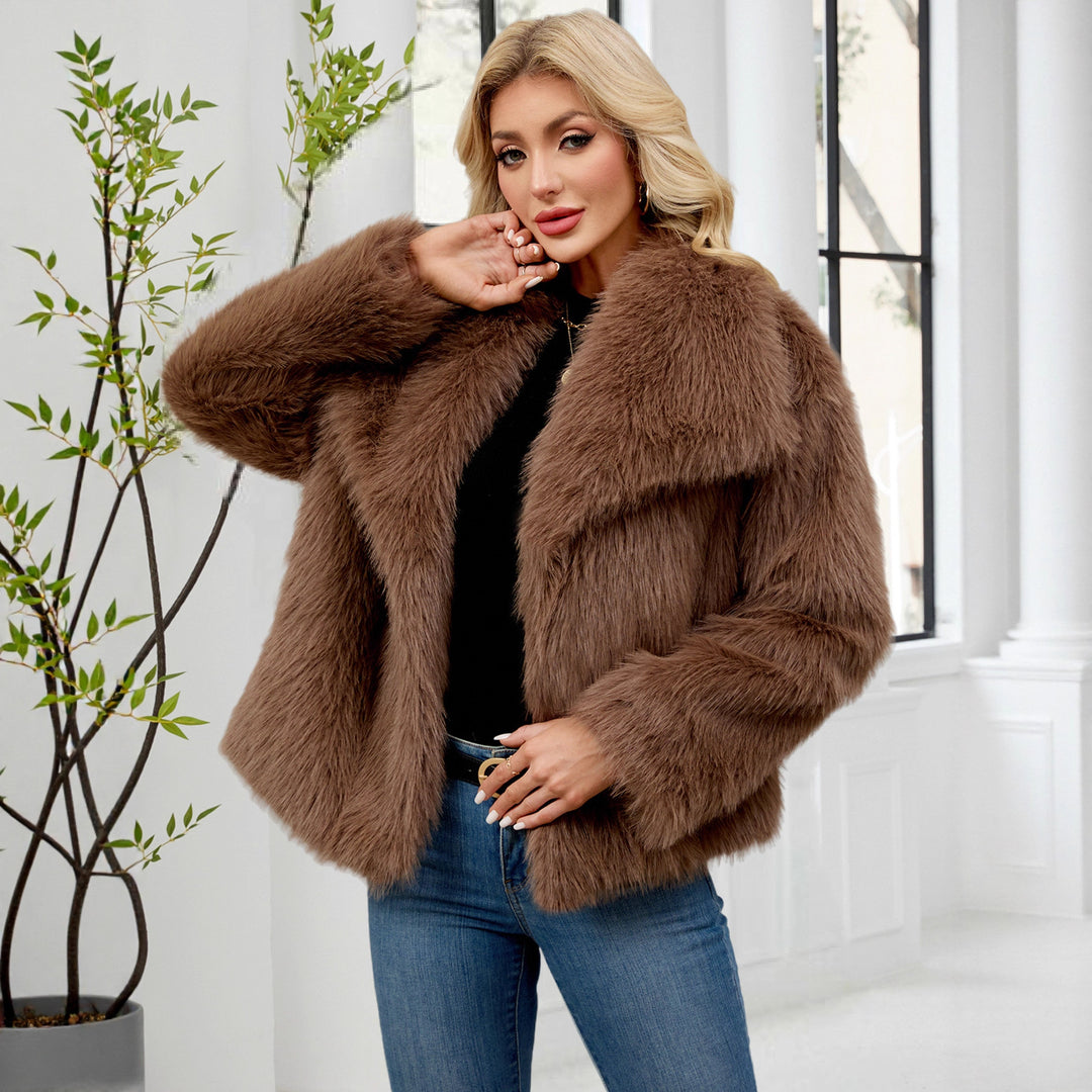 Damer Fuzzy Konstpälsjacka med oversized snitt och voluminösa ärmar Mirla-Eva Jonsson