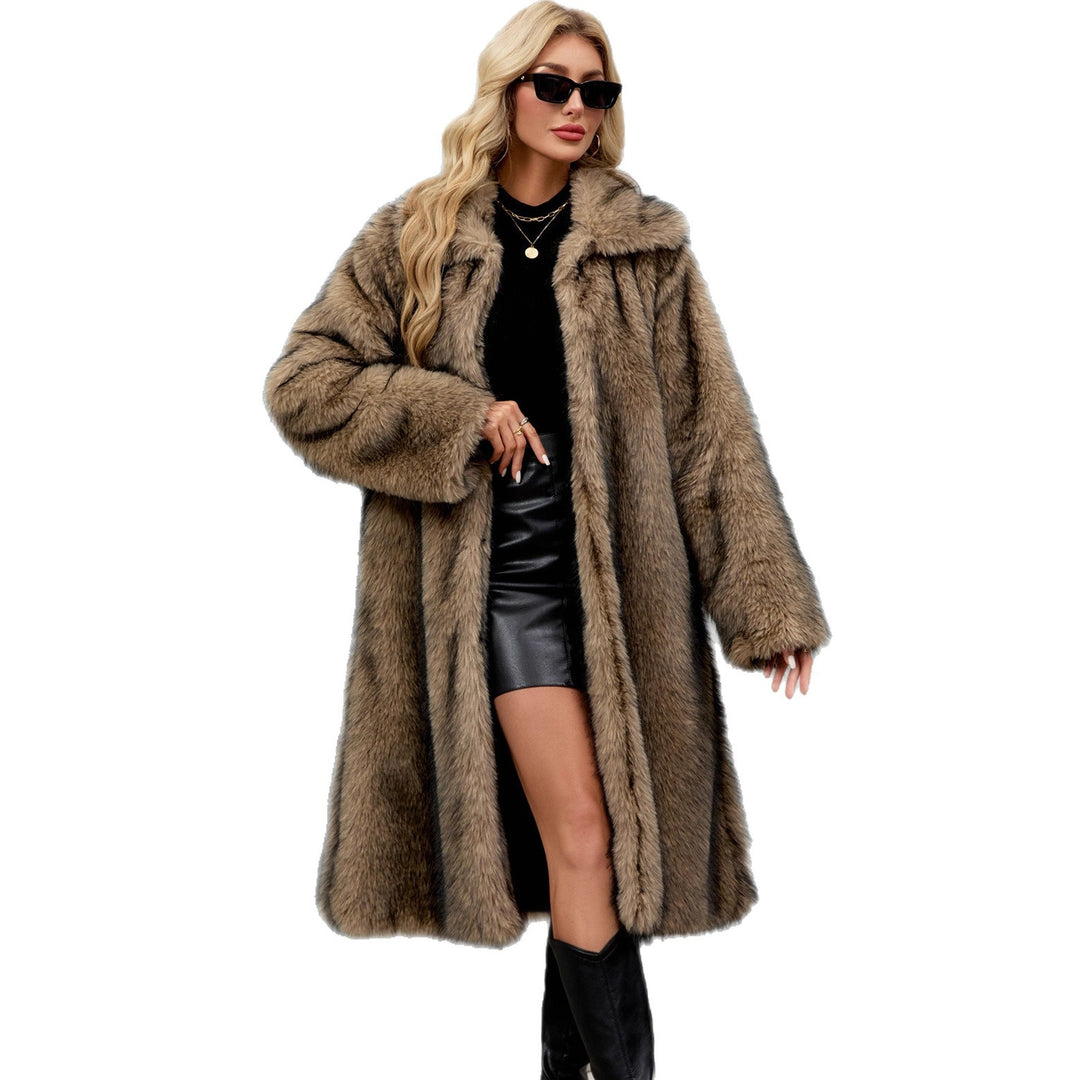 Damer Fuzzy Konstpälsrock med elegant slag Mirla-Eva Jonsson