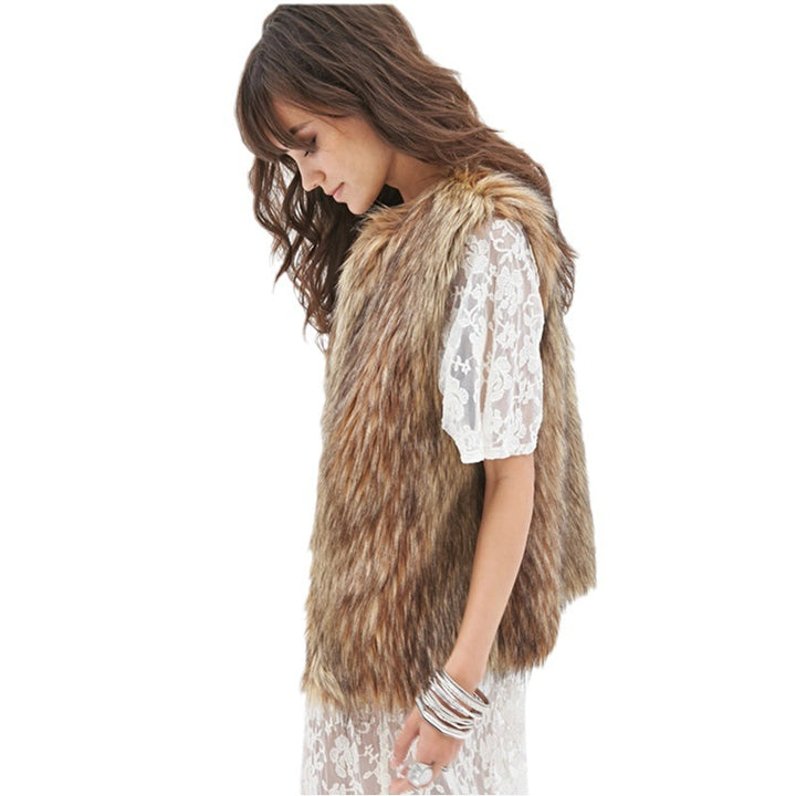 Damer Fuzzy Konstpälsväst med öppen skärning och mjukt foder Eva Jonsson-Eva Jonsson