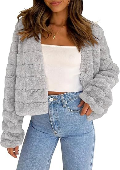Damer Fuzzy Kortjacka i modern design Mirla-Eva Jonsson