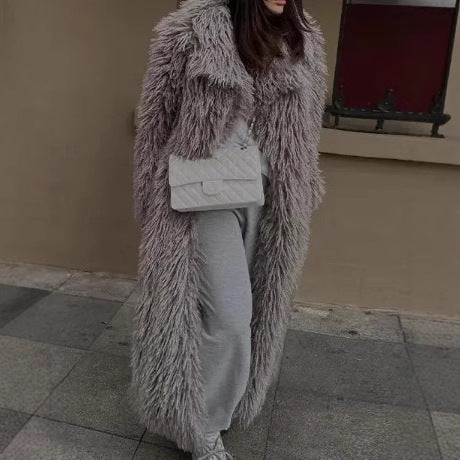 Damer Fuzzy Oversized-Kappa i Konstpäls Mirla-Eva Jonsson