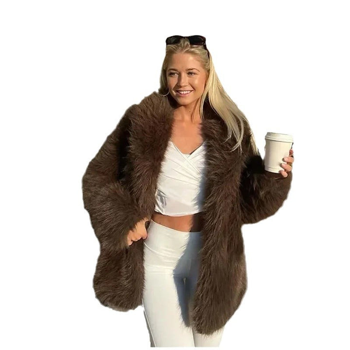 Damer Fuzzy pälsjacka med vid passform Mirla-Eva Jonsson