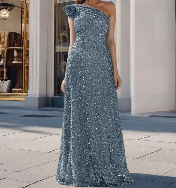 Damer Glamorous Maxi Klänning med Off-Shoulder Design och Glittrande Paljetter-Eva Jonsson