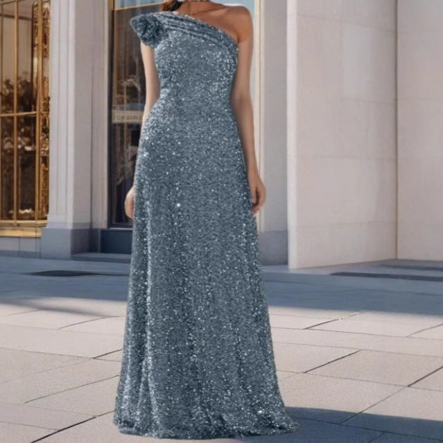 Damer Glamorous Maxi Klänning med Off-Shoulder Design och Glittrande Paljetter-Eva Jonsson