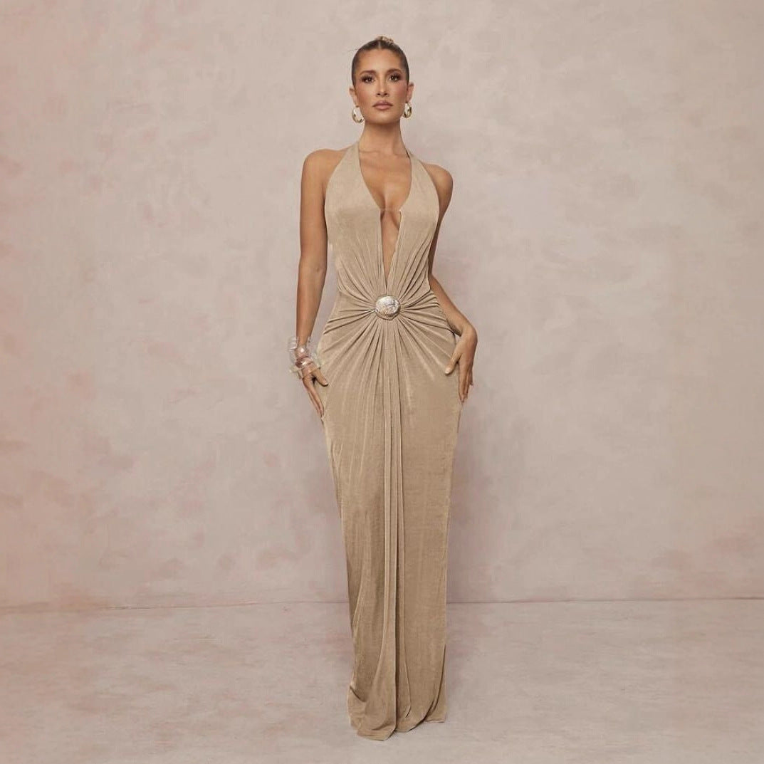 Damer Glamouröst Aftonklänning med djup V-ringning och elegant drapering Mirla-Eva Jonsson