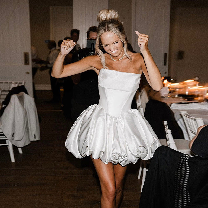 Damer Glamouröst Aftonklänning med voluminös fåll Eva Jonsson-Eva Jonsson