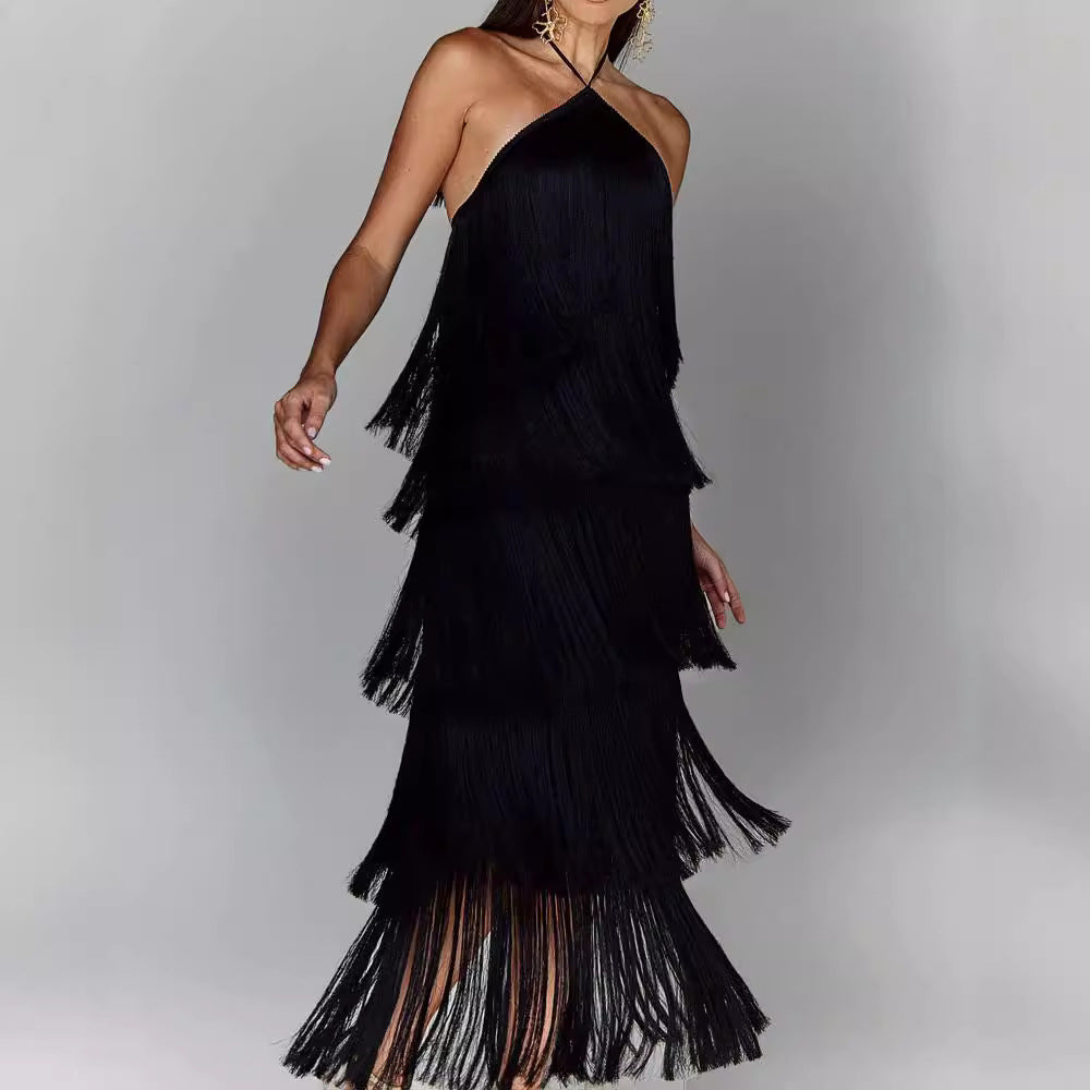 Damer Glamouröst Maxiklänning med fransar och off-shoulder design Mirla-Eva Jonsson