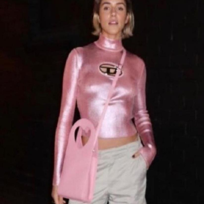 Damer Glittrande Crop-Top med kreativ cut Mirla-Eva Jonsson