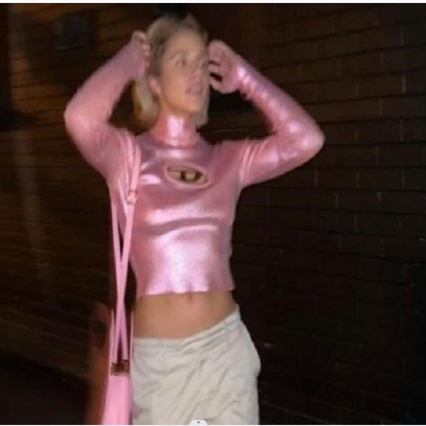 Damer Glittrande Crop-Top med kreativ cut Mirla-Eva Jonsson