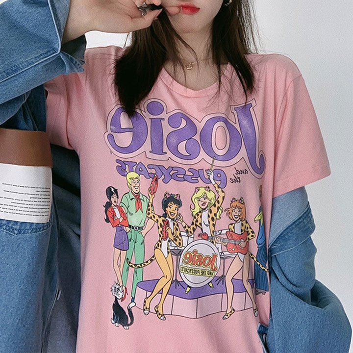 Damer Grafiskt T-Shirt med vintage röd tryck och lös passform-Eva Jonsson