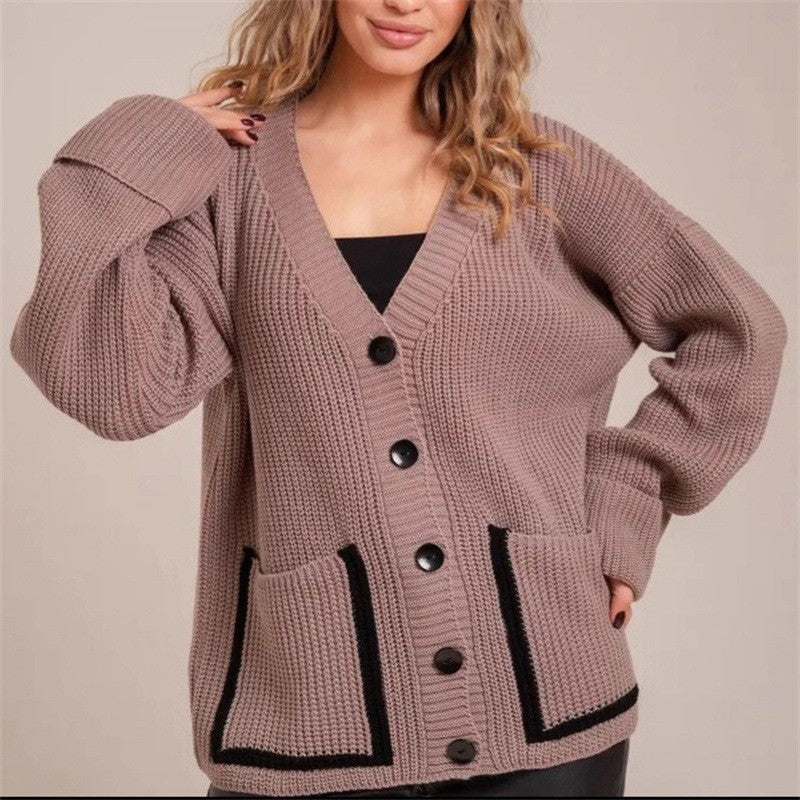 Damer Grovstickad Cardigan med Djupa Fickor och Elegant Knapplist Mirla-Eva Jonsson