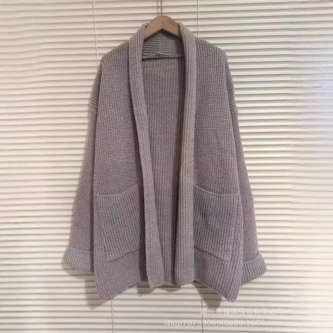 Damer Grovstickad Cardigan med Eleganta Slag och Midjebälte Mirla-Eva Jonsson